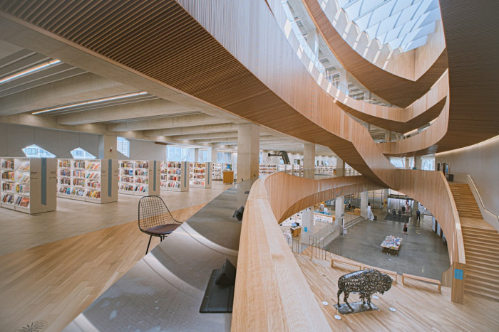 Hipnozla İngilizce Öğrenmek: Mümkün Mü?